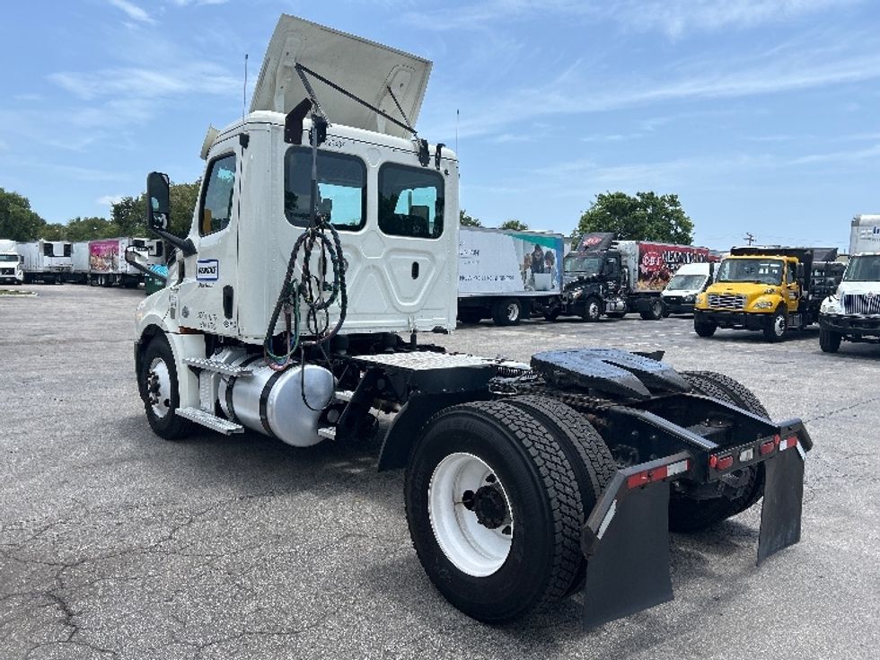 Day Cab Tractor-Heavy Duty Tractors-Freightliner-2019-T12642ST-Riviera Beach-FL-274,895\n\t\tmiles-$ 47,250 - Image 5
