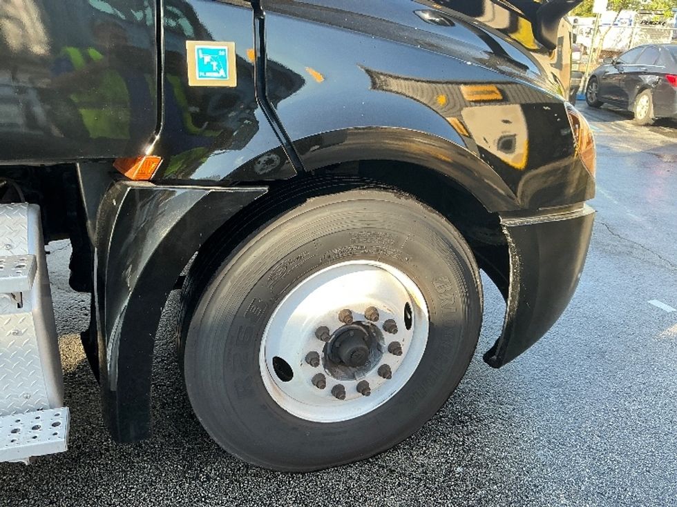 Day Cab Tractor-Heavy Duty Tractors-Freightliner-2019-T12642ST-Riviera Beach-FL-418,267\n\t\tmiles-$ 34,750 - Image 18