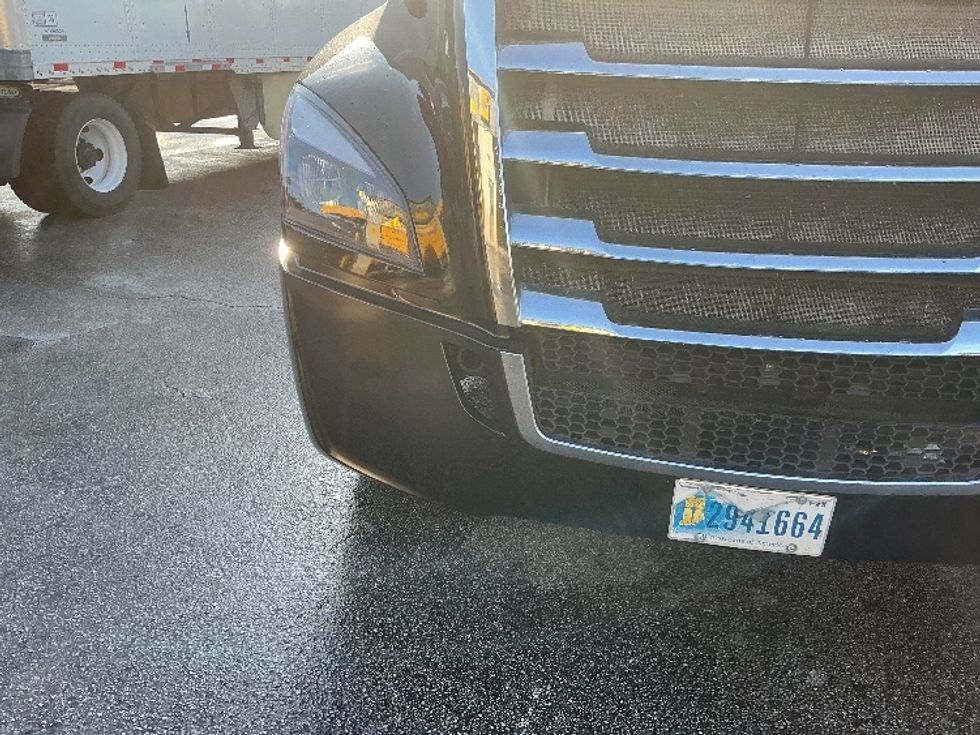 Day Cab Tractor-Heavy Duty Tractors-Freightliner-2019-T12642ST-Riviera Beach-FL-418,267\n\t\tmiles-$ 34,750 - Image 19