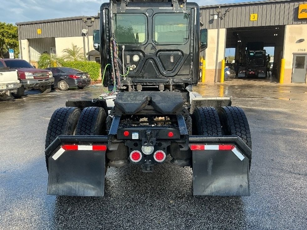 Day Cab Tractor-Heavy Duty Tractors-Freightliner-2019-T12642ST-Riviera Beach-FL-418,267\n\t\tmiles-$ 34,750 - Image 6