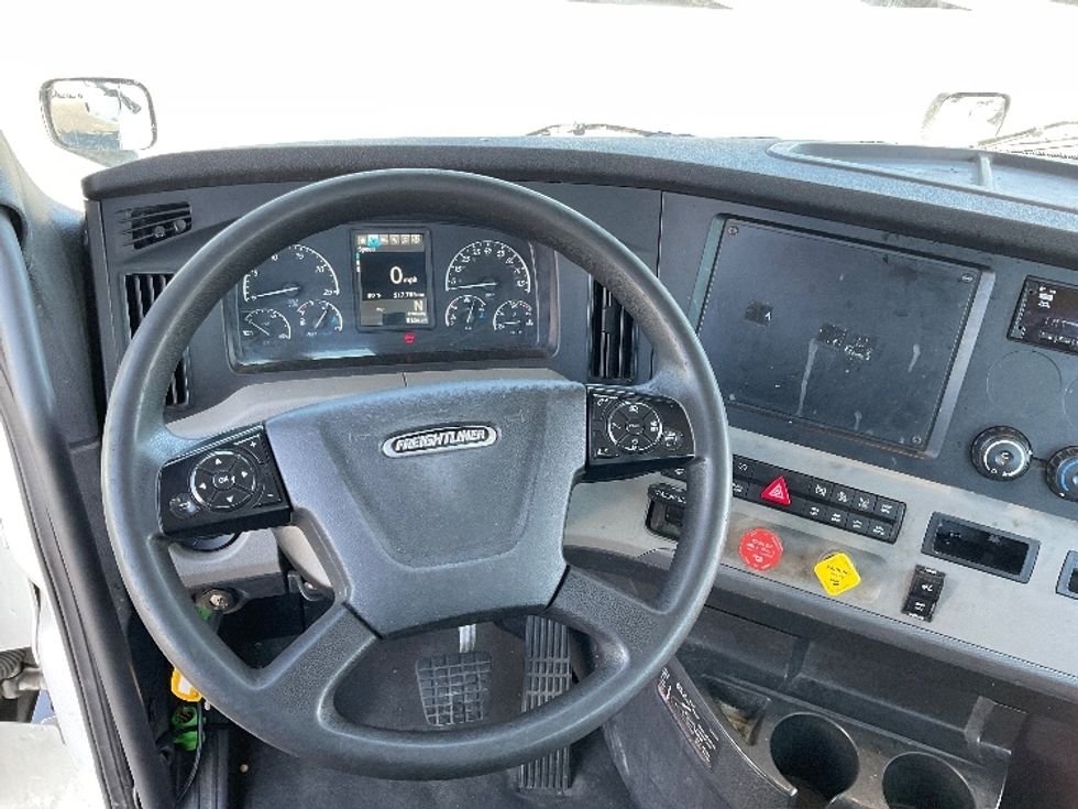 Day Cab Tractor-Heavy Duty Tractors-Freightliner-2019-T12642ST-Sacramento-CA-217,709\n\t\tmiles-$ 55,750 - Image 11