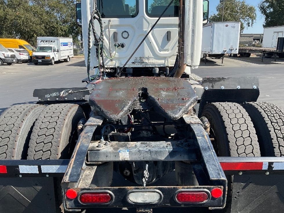 Day Cab Tractor-Heavy Duty Tractors-Freightliner-2019-T12642ST-Sacramento-CA-217,709\n\t\tmiles-$ 55,750 - Image 6