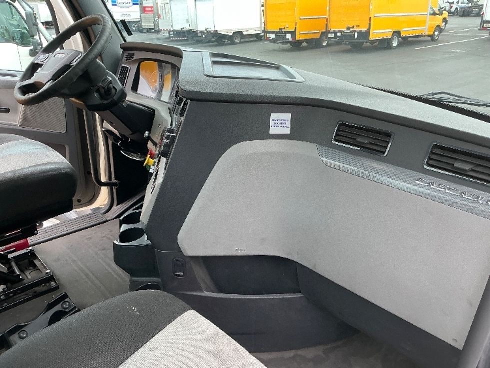 Day Cab Tractor-Heavy Duty Tractors-Freightliner-2019-T12642ST-Sacramento-CA-315,058\n\t\tmiles-$ 46,500 - Image 13