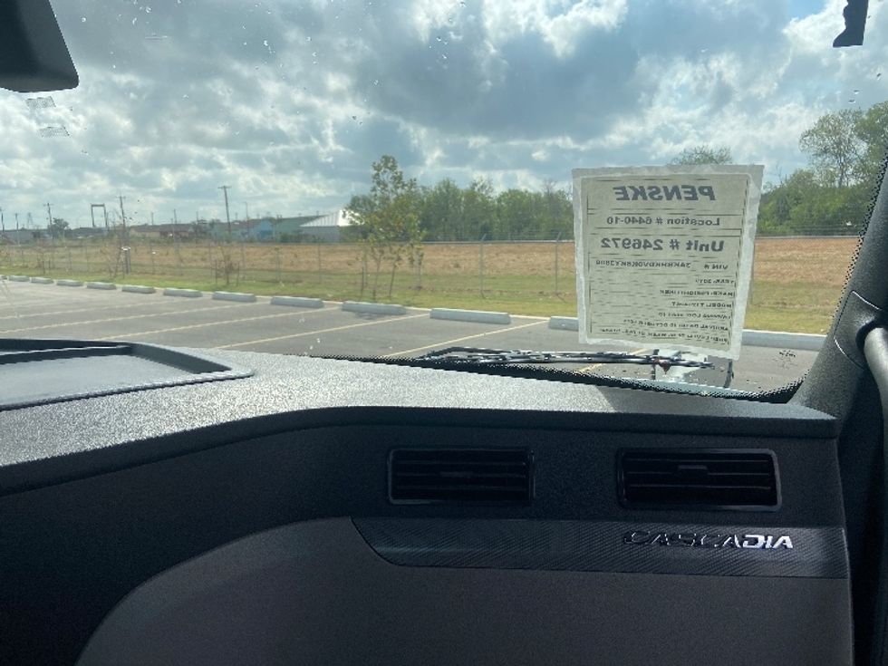 Day Cab Tractor-Heavy Duty Tractors-Freightliner-2019-T12642ST-San Antonio-TX-315,168\n\t\tmiles-$ 37,750 - Image 13