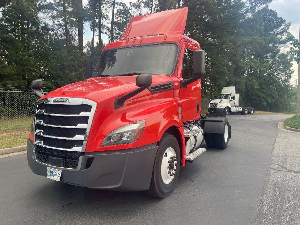 Day Cab Tractor-Heavy Duty Tractors-Freightliner-2019-T12642ST-Spartanburg-SC-344,820\n\t\tmiles-$ 38,500 - Image 3