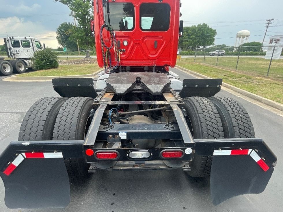 Day Cab Tractor-Heavy Duty Tractors-Freightliner-2019-T12642ST-Spartanburg-SC-344,820\n\t\tmiles-$ 38,500 - Image 6