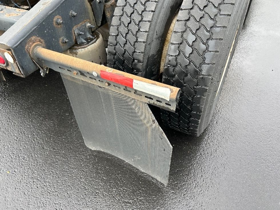 Day Cab Tractor-Heavy Duty Tractors-Freightliner-2019-T12642ST-Sterling-VA-573,008\n\t\tmiles-$ 22,500 - Image 18