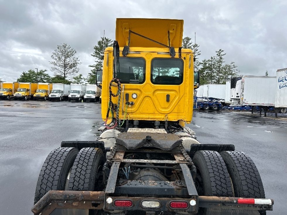 Day Cab Tractor-Heavy Duty Tractors-Freightliner-2019-T12642ST-Sterling-VA-573,008\n\t\tmiles-$ 22,500 - Image 6