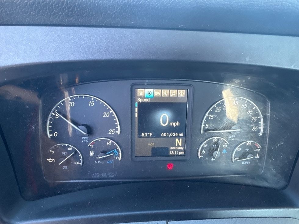 Day Cab Tractor-Heavy Duty Tractors-Freightliner-2019-T12642ST-Sturtevant-WI-601,034\n\t\tmiles-$ 29,500 - Image 15