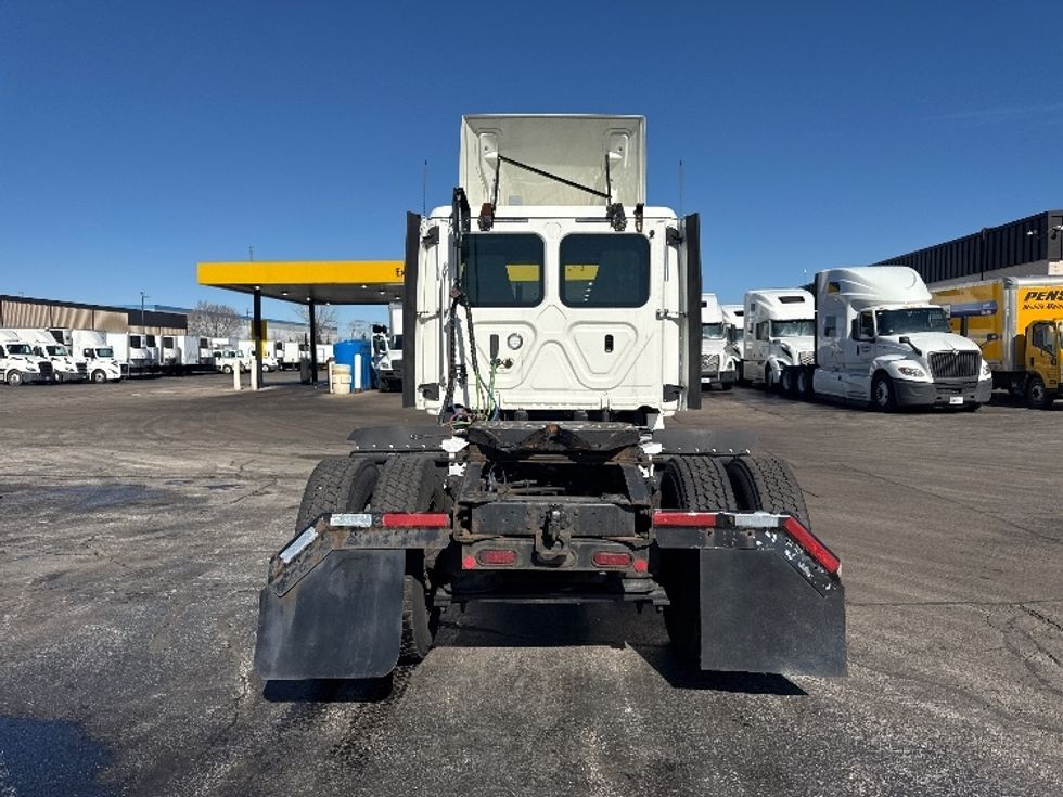 Day Cab Tractor-Heavy Duty Tractors-Freightliner-2019-T12642ST-Sturtevant-WI-601,034\n\t\tmiles-$ 29,500 - Image 5