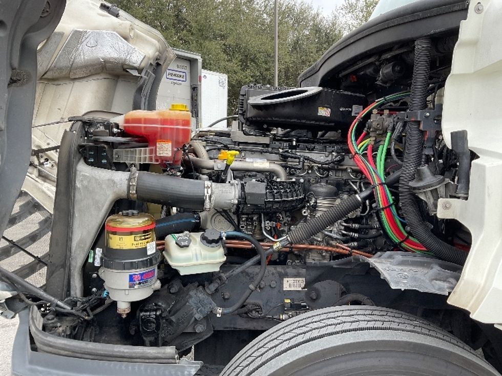 Day Cab Tractor-Heavy Duty Tractors-Freightliner-2019-T12642ST-Tampa-FL-244,199\n\t\tmiles-$ 44,500 - Image 16