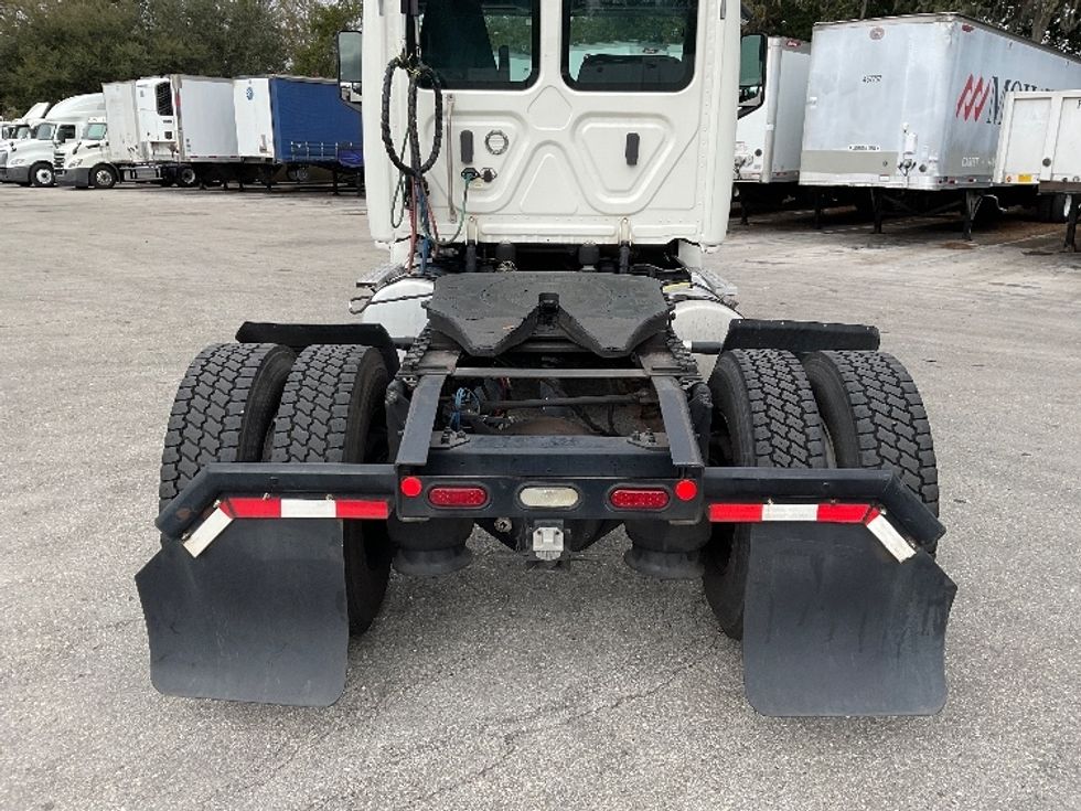 Day Cab Tractor-Heavy Duty Tractors-Freightliner-2019-T12642ST-Tampa-FL-244,199\n\t\tmiles-$ 44,500 - Image 6