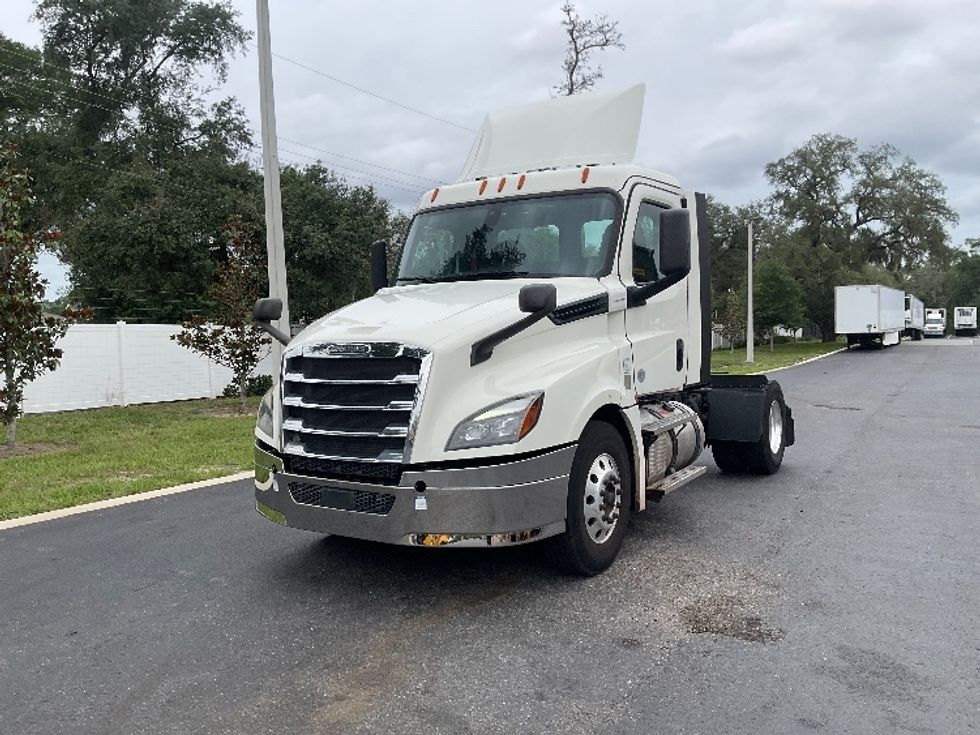 Day Cab Tractor-Heavy Duty Tractors-Freightliner-2019-T12642ST-Tampa-FL-418,257\n\t\tmiles-$ 33,250 - Image 3