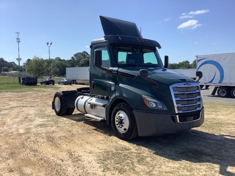 Day Cab Tractor-Heavy Duty Tractors-Freightliner-2019-T12642ST-Tifton-GA-208,691\n\t\tmiles-$ 51,000 - Image 1