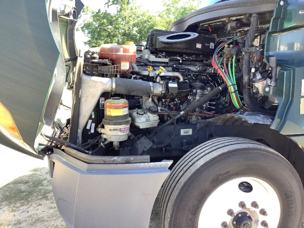 Day Cab Tractor-Heavy Duty Tractors-Freightliner-2019-T12642ST-Tifton-GA-208,691\n\t\tmiles-$ 51,000 - Image 16