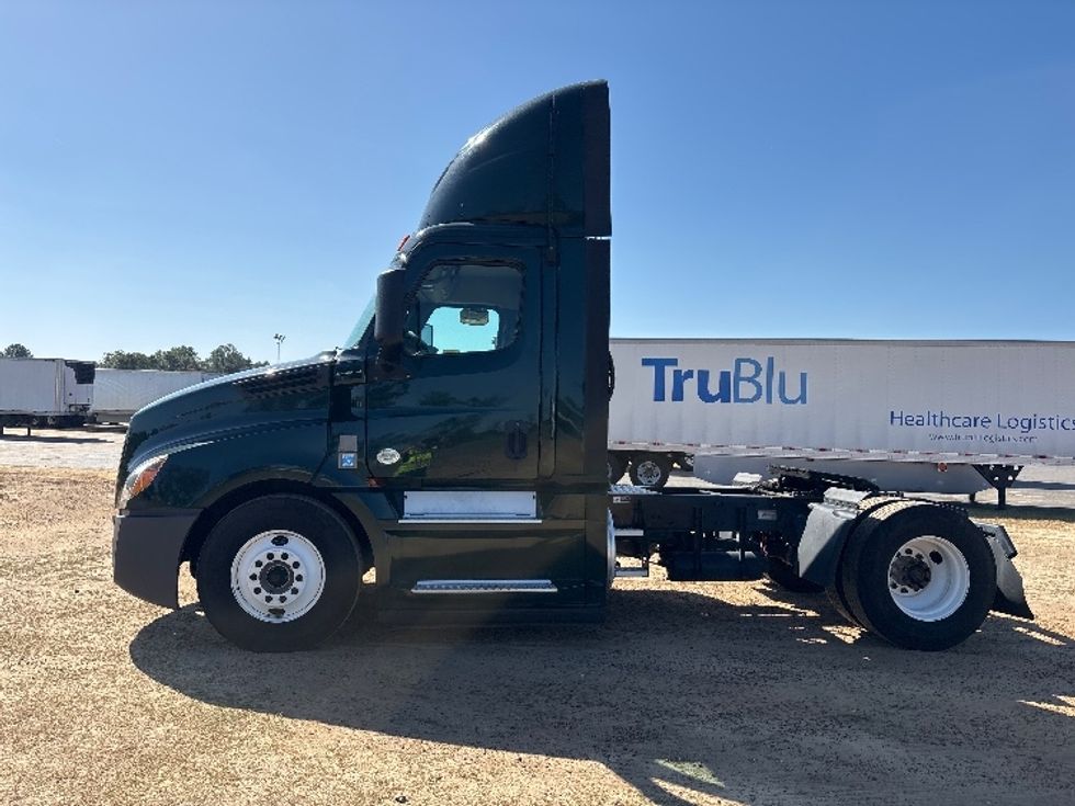 Day Cab Tractor-Heavy Duty Tractors-Freightliner-2019-T12642ST-Tifton-GA-229,197\n\t\tmiles-$ 45,250 - Image 4