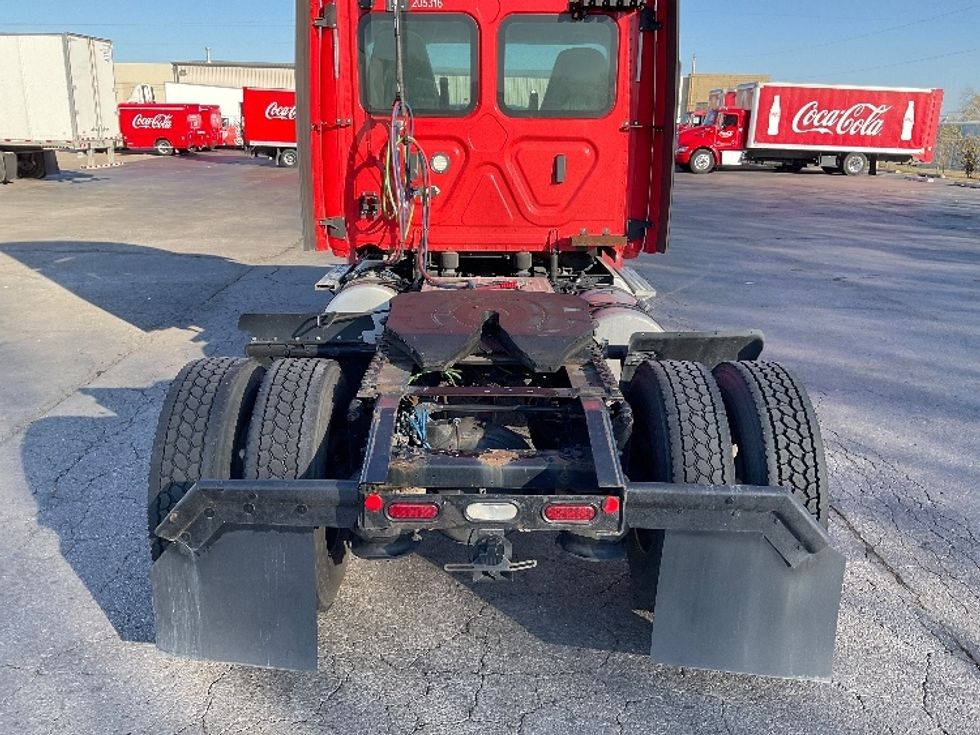 Day Cab Tractor-Heavy Duty Tractors-Freightliner-2019-T12642ST-Tulsa-OK-441,512\n\t\tmiles-$ 44,250 - Image 6