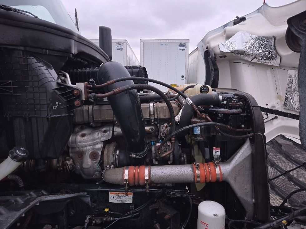 Day Cab Tractor-Heavy Duty Tractors-Freightliner-2019-T12642ST-White Deer-PA-608,083\n\t\tmiles-$ 24,750 - Image 15