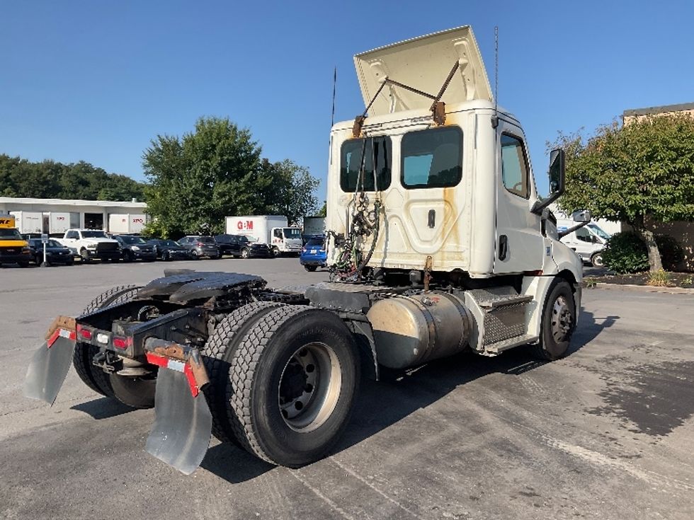 Day Cab Tractor-Heavy Duty Tractors-Freightliner-2019-T12642ST-Wilkes Barre-PA-541,971\n\t\tmiles-$ 23,250 - Image 7