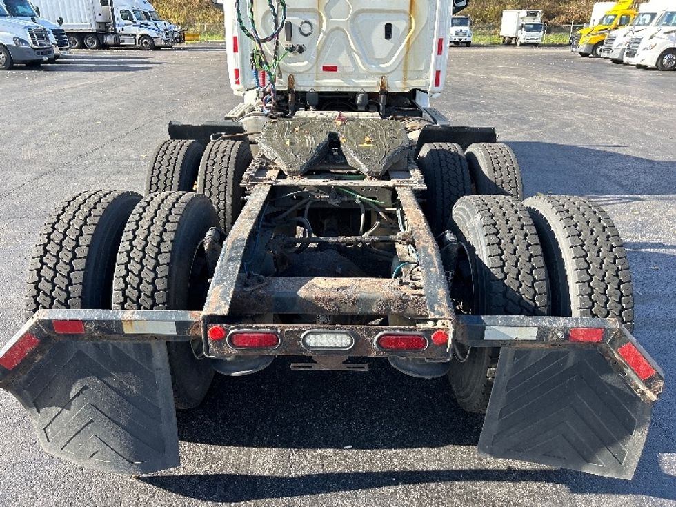 Day Cab Tractor-Heavy Duty Tractors-Freightliner-2019-T12664ST-Akron-OH-511,456\n\t\tmiles-$ 35,000 - Image 6