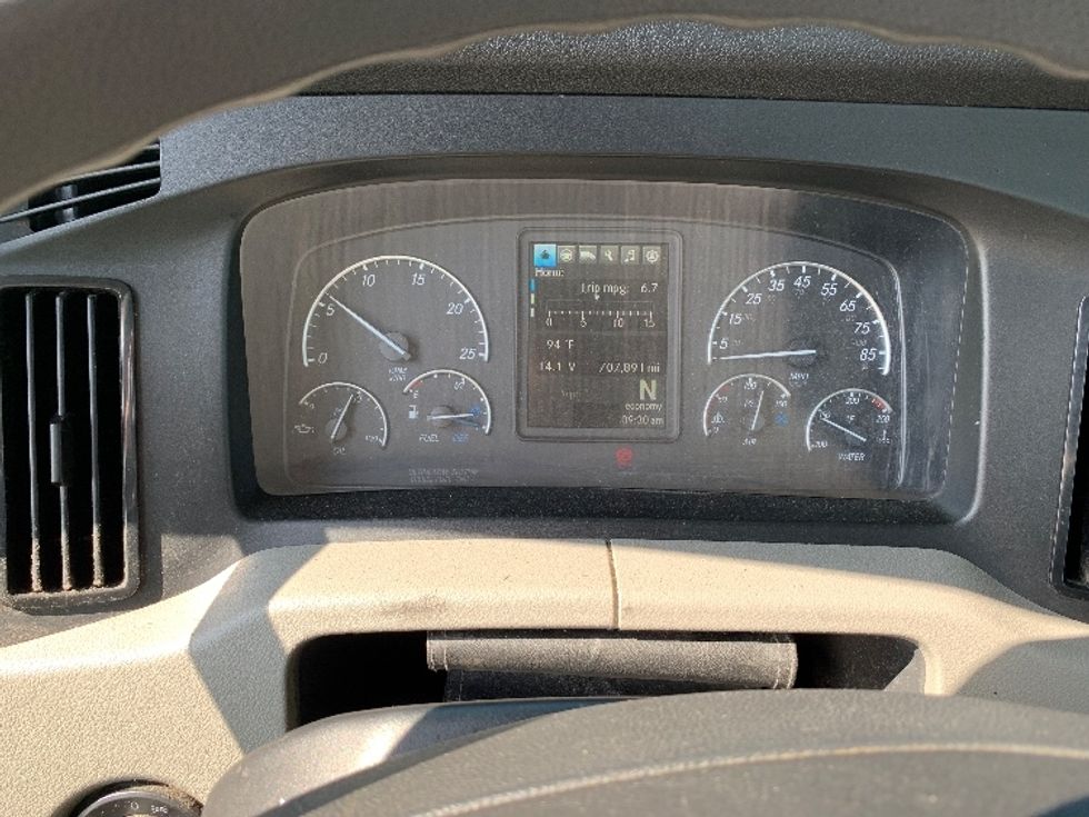 Day Cab Tractor-Heavy Duty Tractors-Freightliner-2019-T12664ST-Alabaster-AL-707,879\n\t\tmiles-$ 26,750 - Image 11