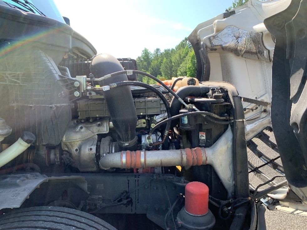 Day Cab Tractor-Heavy Duty Tractors-Freightliner-2019-T12664ST-Alabaster-AL-707,879\n\t\tmiles-$ 26,750 - Image 15