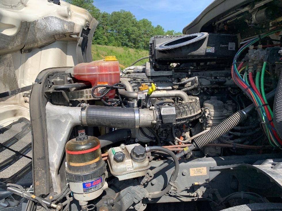 Day Cab Tractor-Heavy Duty Tractors-Freightliner-2019-T12664ST-Alabaster-AL-707,879\n\t\tmiles-$ 26,750 - Image 16