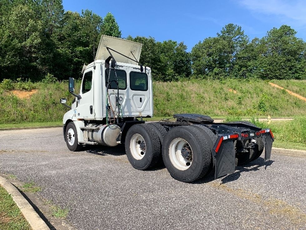 Day Cab Tractor-Heavy Duty Tractors-Freightliner-2019-T12664ST-Alabaster-AL-707,879\n\t\tmiles-$ 26,750 - Image 5