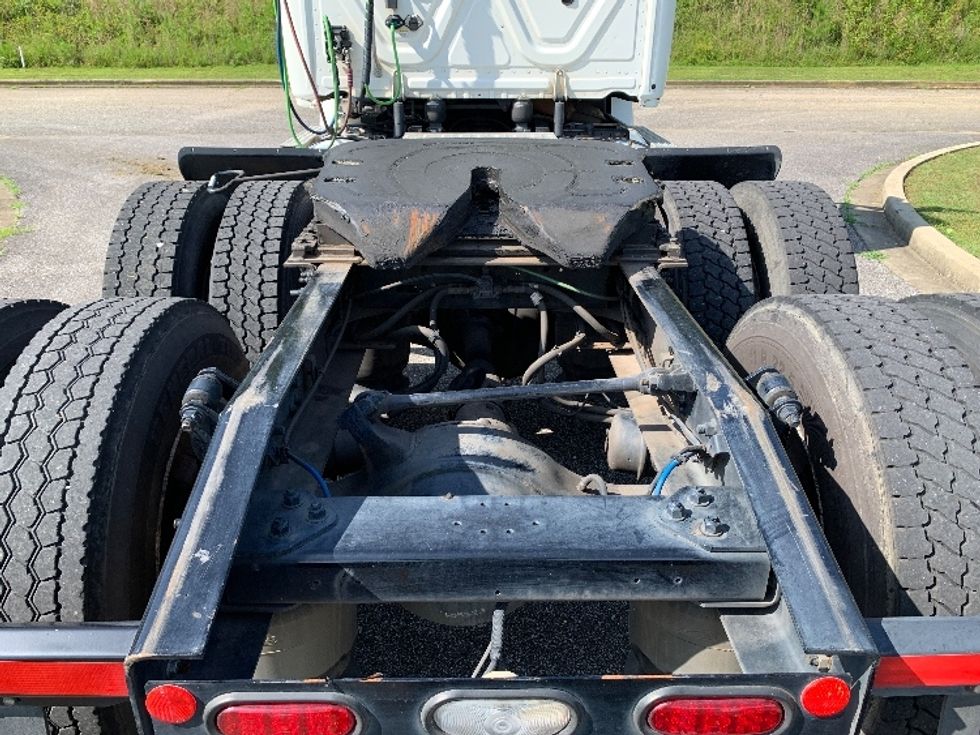 Day Cab Tractor-Heavy Duty Tractors-Freightliner-2019-T12664ST-Alabaster-AL-707,879\n\t\tmiles-$ 26,750 - Image 6