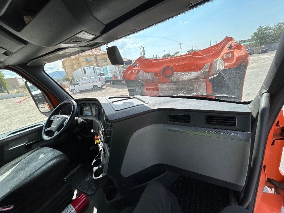 Day Cab Tractor-Heavy Duty Tractors-Freightliner-2019-T12664ST-Albuquerque-NM-531,967\n\t\tmiles-$ 36,500 - Image 14