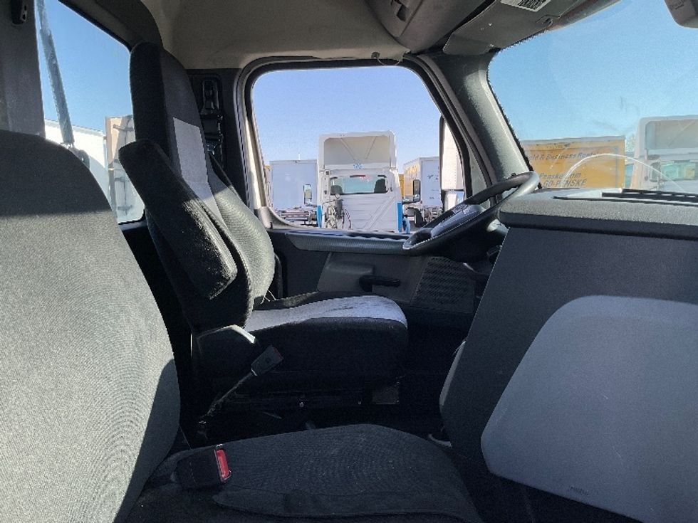 Day Cab Tractor-Heavy Duty Tractors-Freightliner-2019-T12664ST-Albuquerque-NM-566,863\n\t\tmiles-$ 38,500 - Image 13