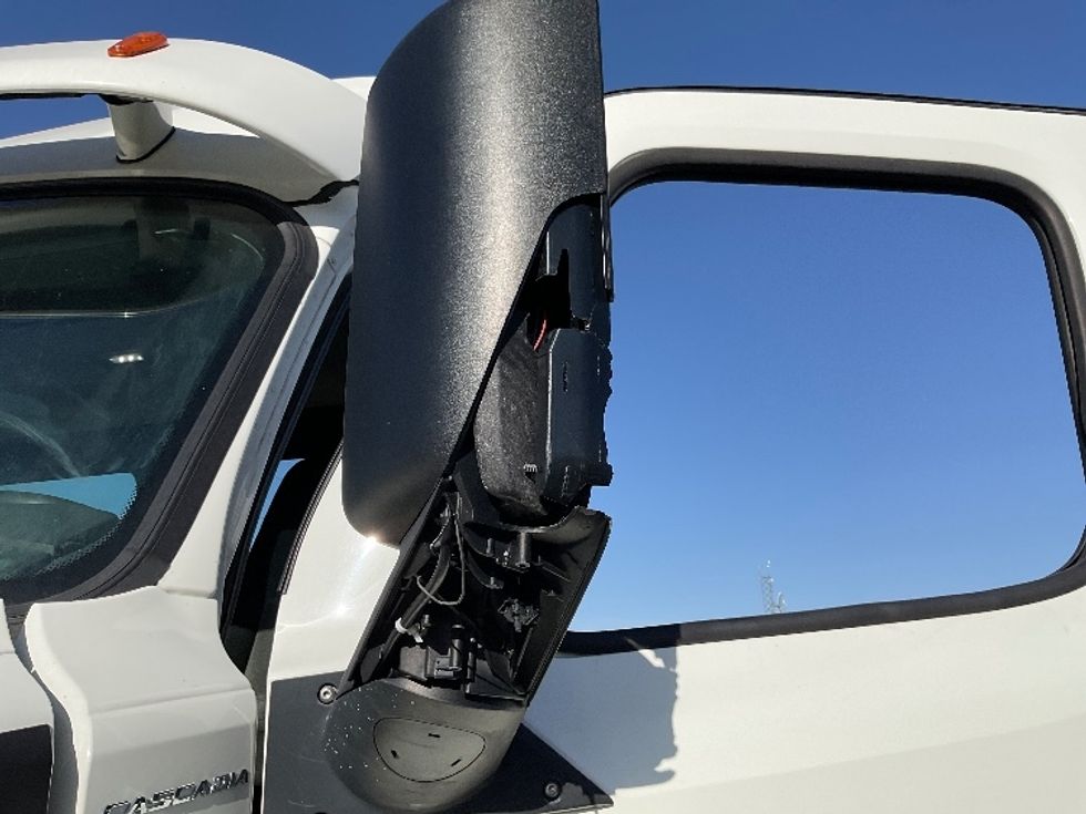 Day Cab Tractor-Heavy Duty Tractors-Freightliner-2019-T12664ST-Albuquerque-NM-566,863\n\t\tmiles-$ 38,500 - Image 16