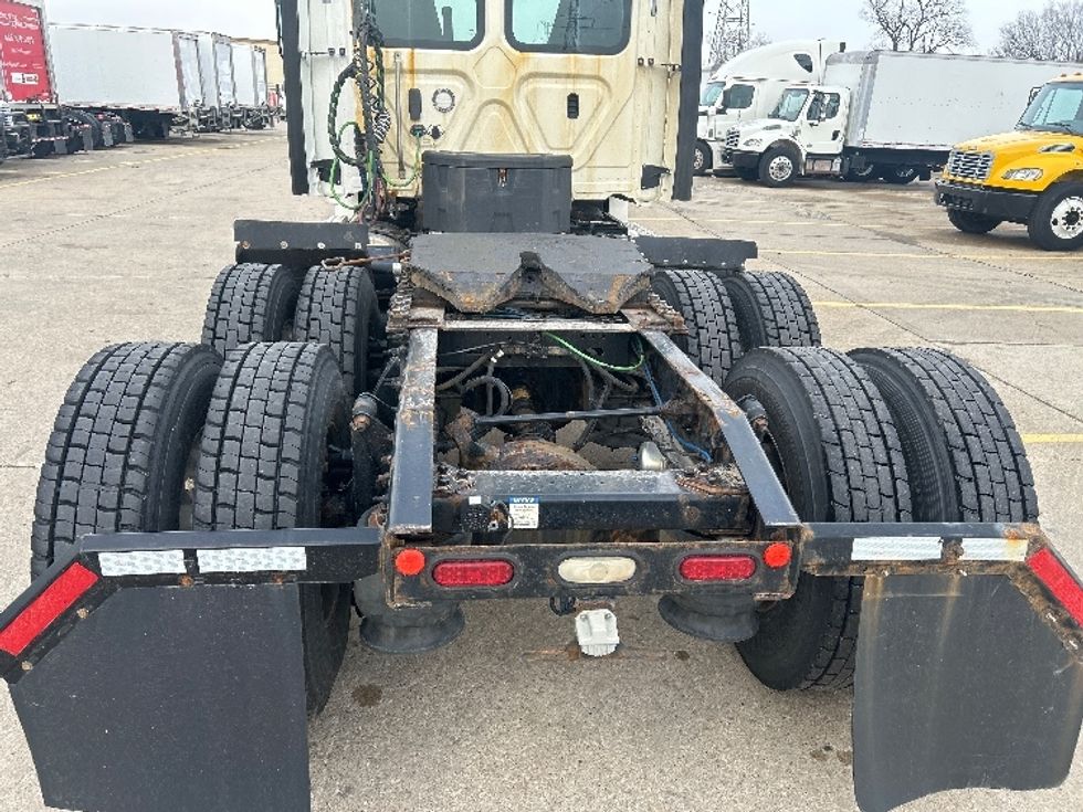 Day Cab Tractor-Heavy Duty Tractors-Freightliner-2019-T12664ST-Allen Park-MI-348,951\n\t\tmiles-$ 44,000 - Image 6