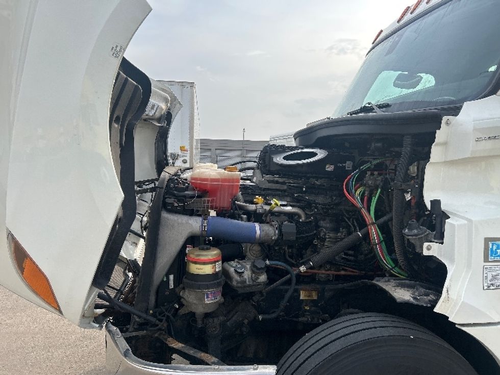 Day Cab Tractor-Heavy Duty Tractors-Freightliner-2019-T12664ST-Allen Park-MI-429,798\n\t\tmiles-$ 40,500 - Image 16