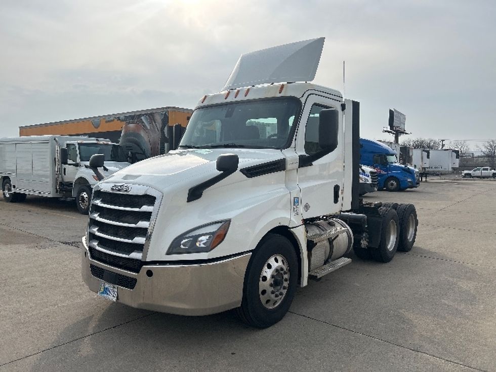 Day Cab Tractor-Heavy Duty Tractors-Freightliner-2019-T12664ST-Allen Park-MI-429,798\n\t\tmiles-$ 40,500 - Image 3