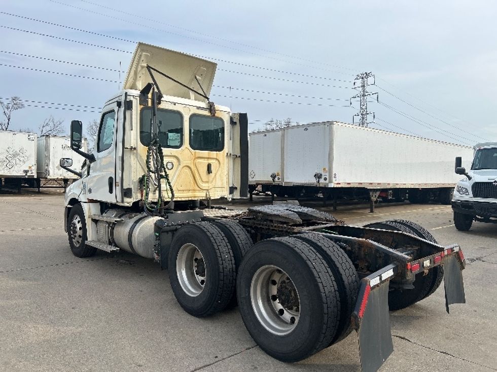 Day Cab Tractor-Heavy Duty Tractors-Freightliner-2019-T12664ST-Allen Park-MI-429,798\n\t\tmiles-$ 40,500 - Image 5