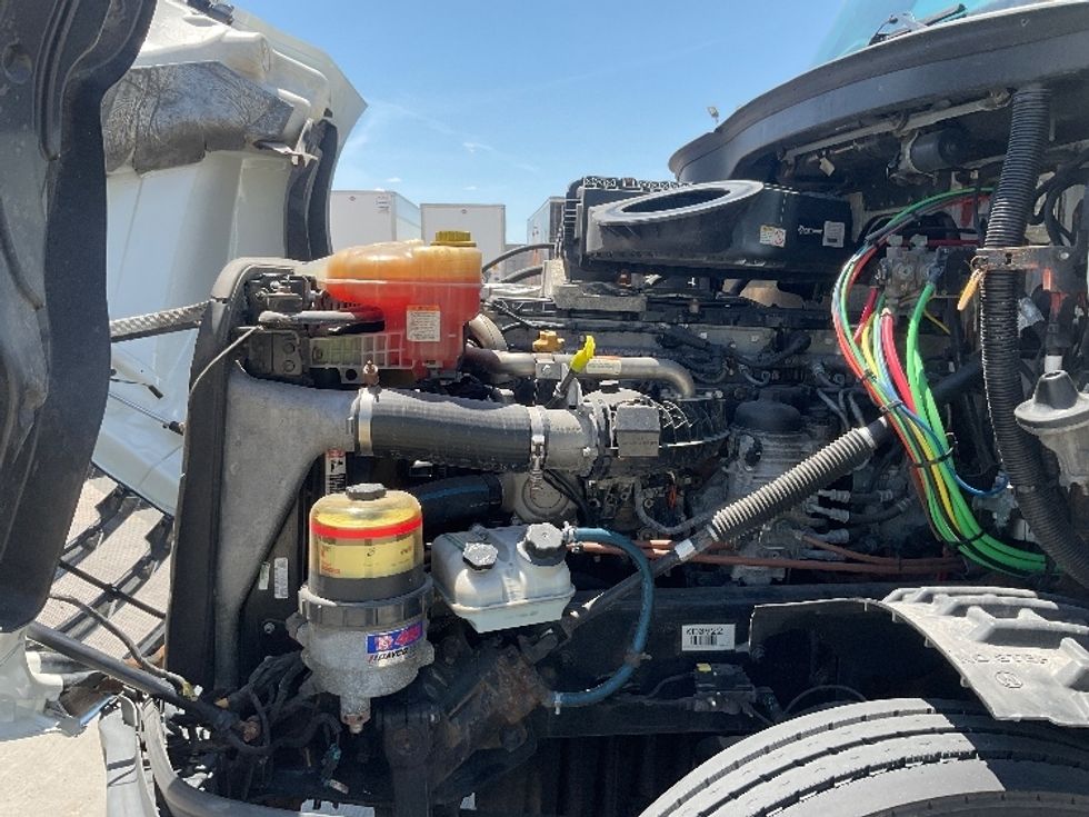 Day Cab Tractor-Heavy Duty Tractors-Freightliner-2019-T12664ST-Allen Park-MI-856,956\n\t\tmiles-$ 23,250 - Image 16