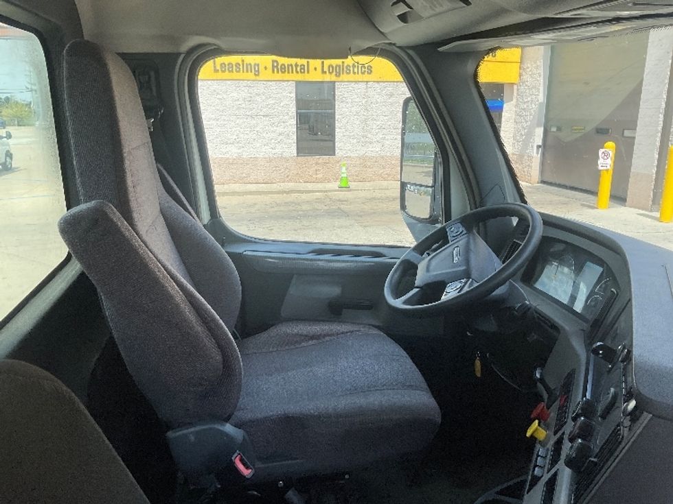 Day Cab Tractor-Heavy Duty Tractors-Freightliner-2019-T12664ST-Allen Park-MI-894,107\n\t\tmiles-$ 23,000 - Image 14