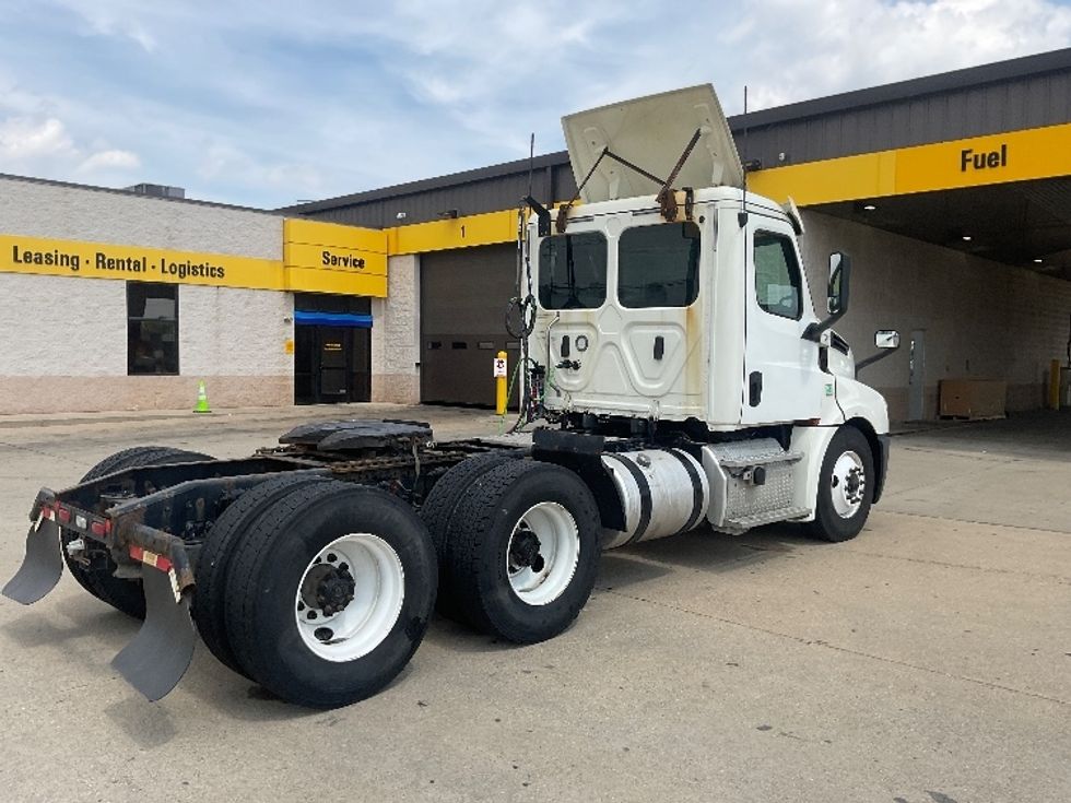 Day Cab Tractor-Heavy Duty Tractors-Freightliner-2019-T12664ST-Allen Park-MI-894,107\n\t\tmiles-$ 23,000 - Image 7