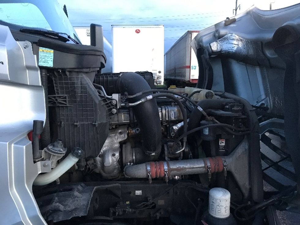 Day Cab Tractor-Heavy Duty Tractors-Freightliner-2019-T12664ST-Allentown-PA-409,172\n\t\tmiles-$ 46,000 - Image 15