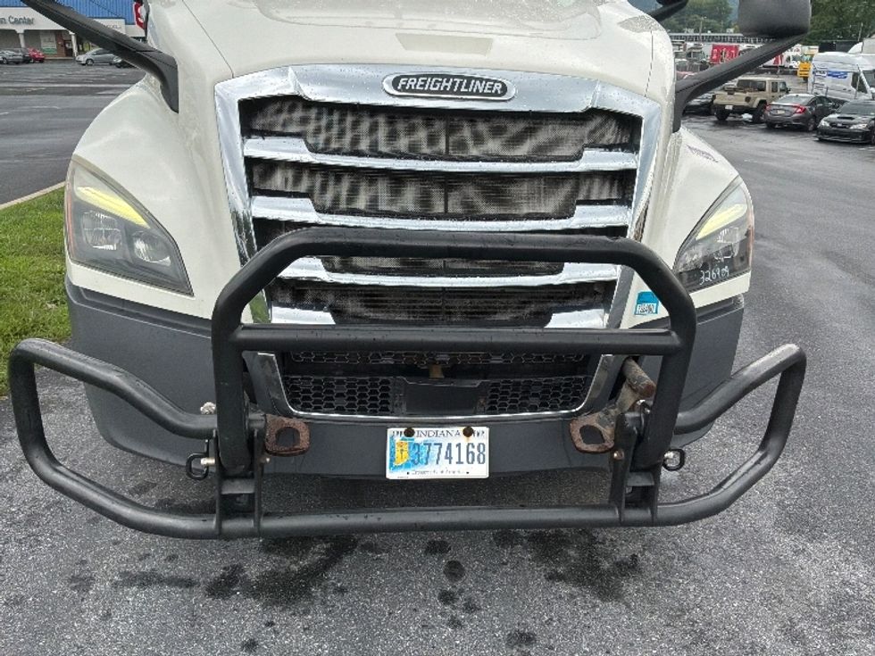 Day Cab Tractor-Heavy Duty Tractors-Freightliner-2019-T12664ST-Allentown-PA-506,737\n\t\tmiles-$ 37,250 - Image 17