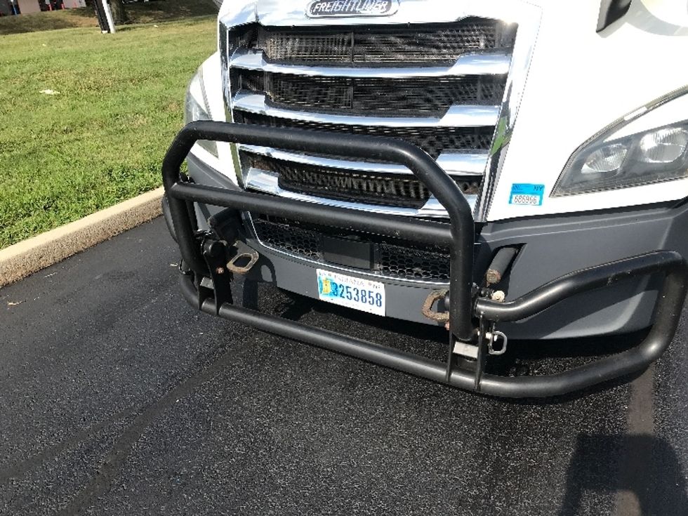 Day Cab Tractor-Heavy Duty Tractors-Freightliner-2019-T12664ST-Allentown-PA-513,509\n\t\tmiles-$ 45,000 - Image 20