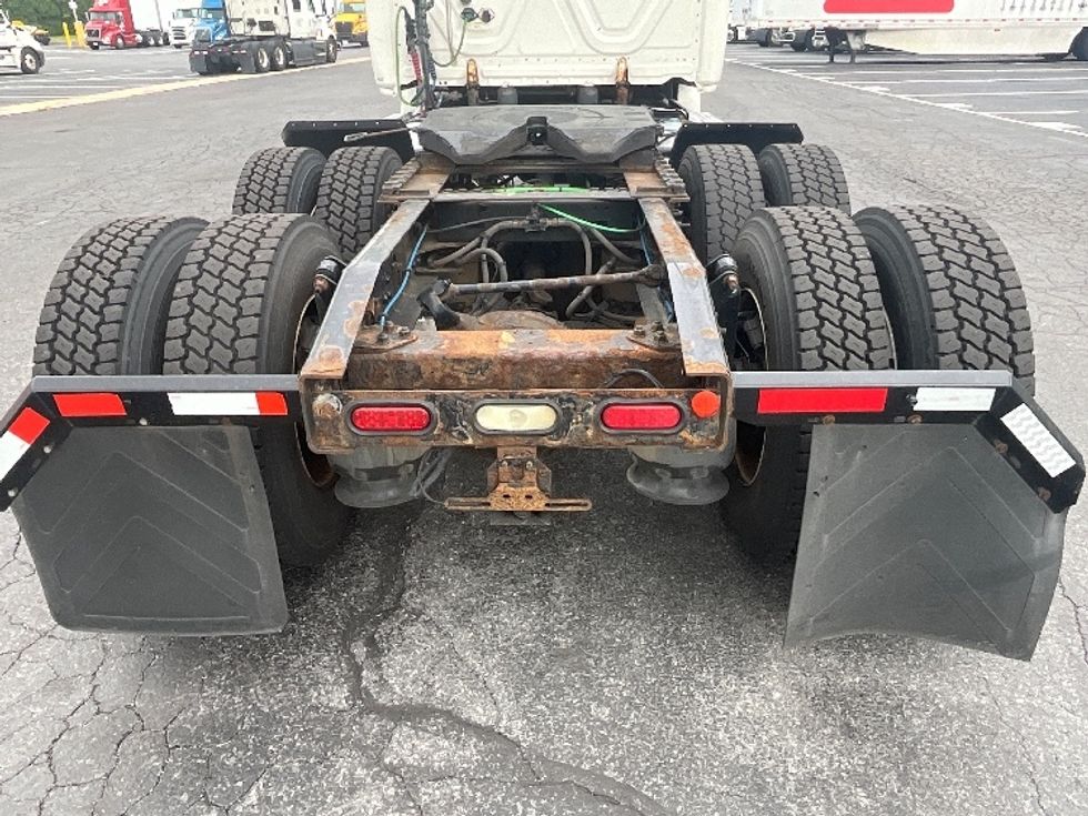 Day Cab Tractor-Heavy Duty Tractors-Freightliner-2019-T12664ST-Allentown-PA-545,403\n\t\tmiles-$ 36,500 - Image 6