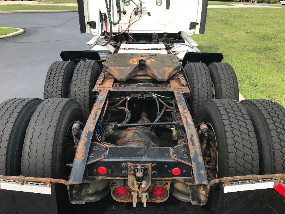 Day Cab Tractor-Heavy Duty Tractors-Freightliner-2019-T12664ST-Allentown-PA-653,062\n\t\tmiles-$ 27,500 - Image 6
