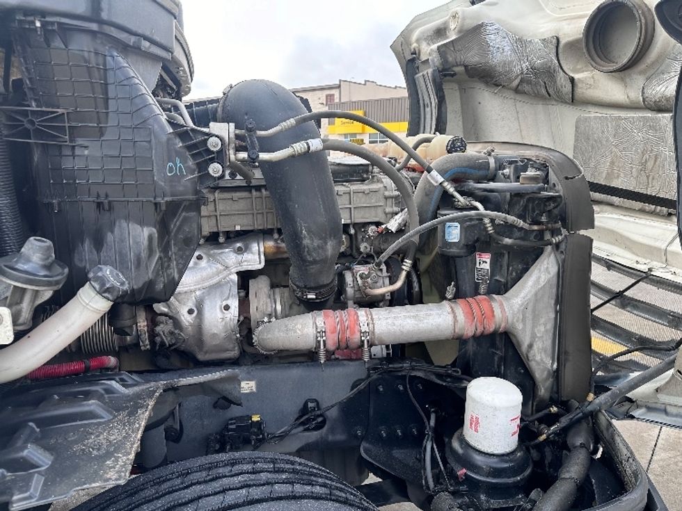 Day Cab Tractor-Heavy Duty Tractors-Freightliner-2019-T12664ST-Arlington-TX-237,327\n\t\tmiles-$ 69,500 - Image 15