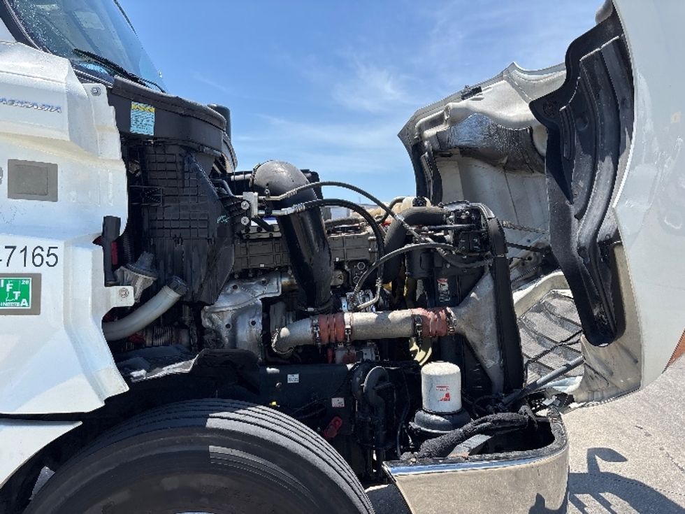 Day Cab Tractor-Heavy Duty Tractors-Freightliner-2019-T12664ST-Arlington-TX-608,080\n\t\tmiles-$ 30,750 - Image 15