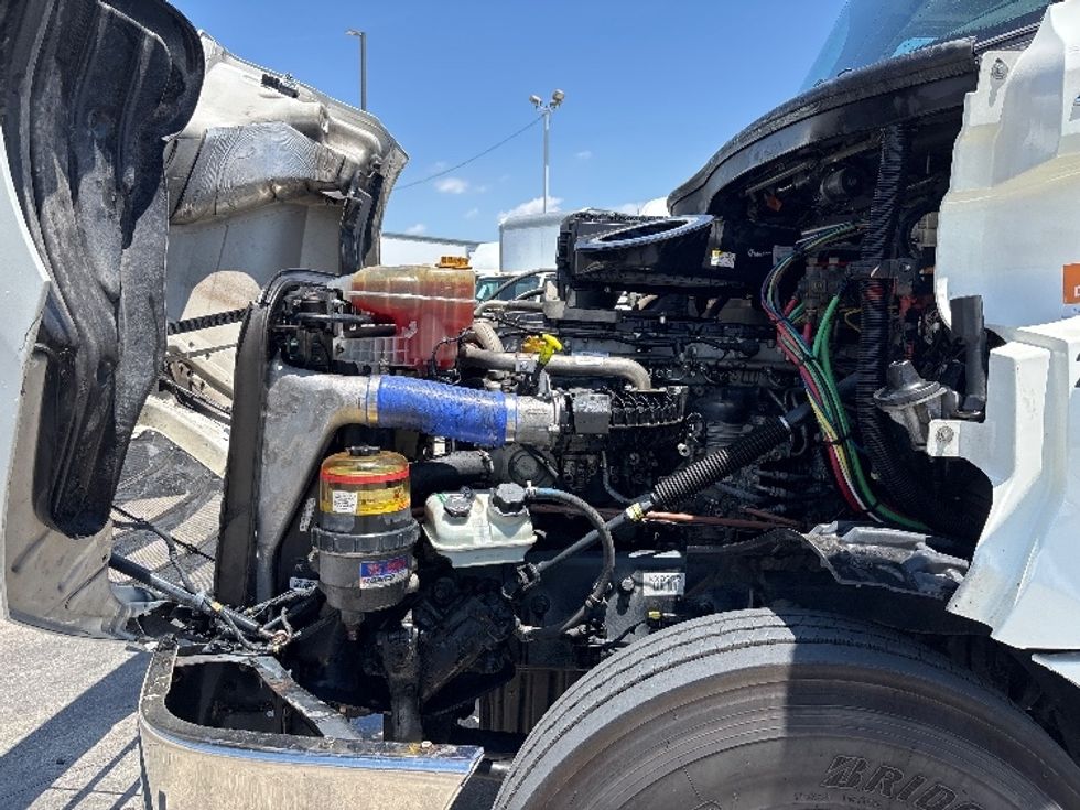 Day Cab Tractor-Heavy Duty Tractors-Freightliner-2019-T12664ST-Arlington-TX-608,080\n\t\tmiles-$ 30,750 - Image 16