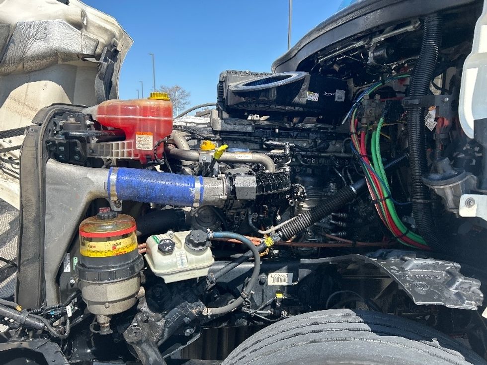 Day Cab Tractor-Heavy Duty Tractors-Freightliner-2019-T12664ST-Arlington-TX-669,485\n\t\tmiles-$ 24,750 - Image 16