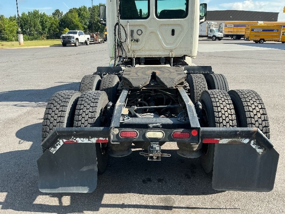 Day Cab Tractor-Heavy Duty Tractors-Freightliner-2019-T12664ST-Atlanta (Forest Park)-GA-462,596\n\t\tmiles-$ 44,750 - Image 6