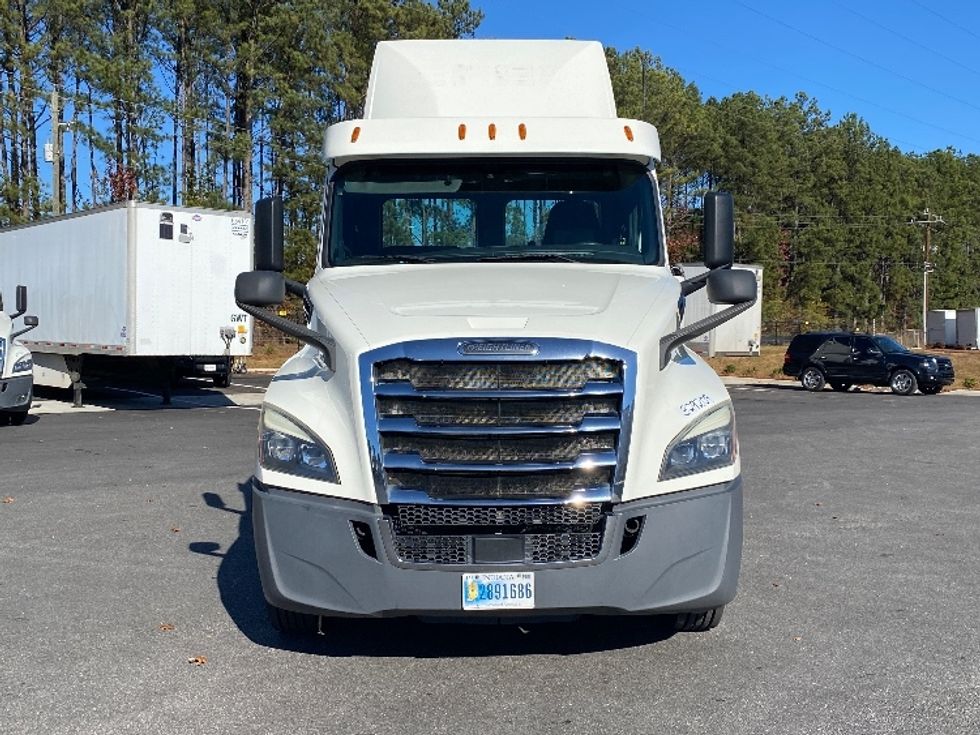 Day Cab Tractor-Heavy Duty Tractors-Freightliner-2019-T12664ST-Atlanta-GA-509,959\n\t\tmiles-$ 47,000 - Image 2